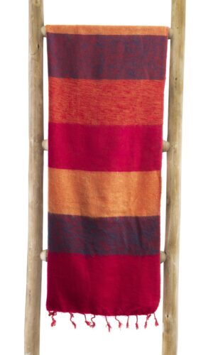 Fairtrade Nepal Omslagdoek sjaal rood baluw gestreept. Omslagdoek online kopen